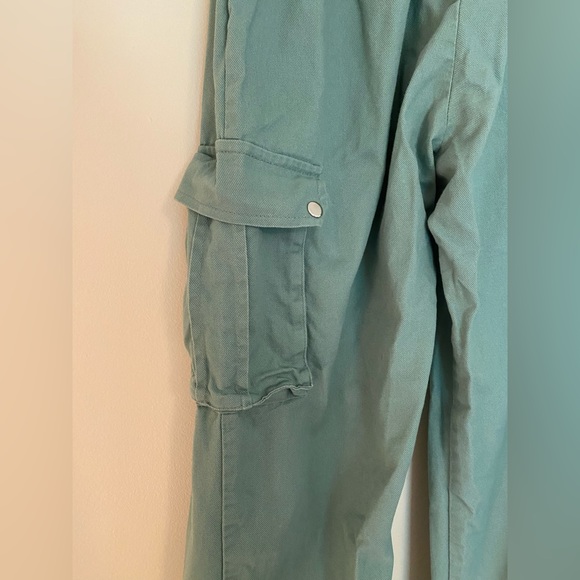PrettyLittleThing Green Cargo Pants Size 2 - Picture 2 of 5